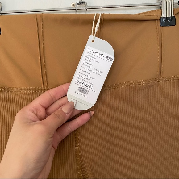 2 piece work out set - Picture 3 of 7